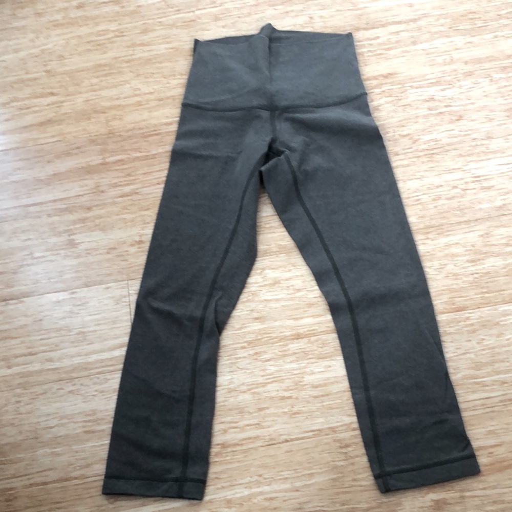 Lululemon high rise winder under crop cotton olive 4